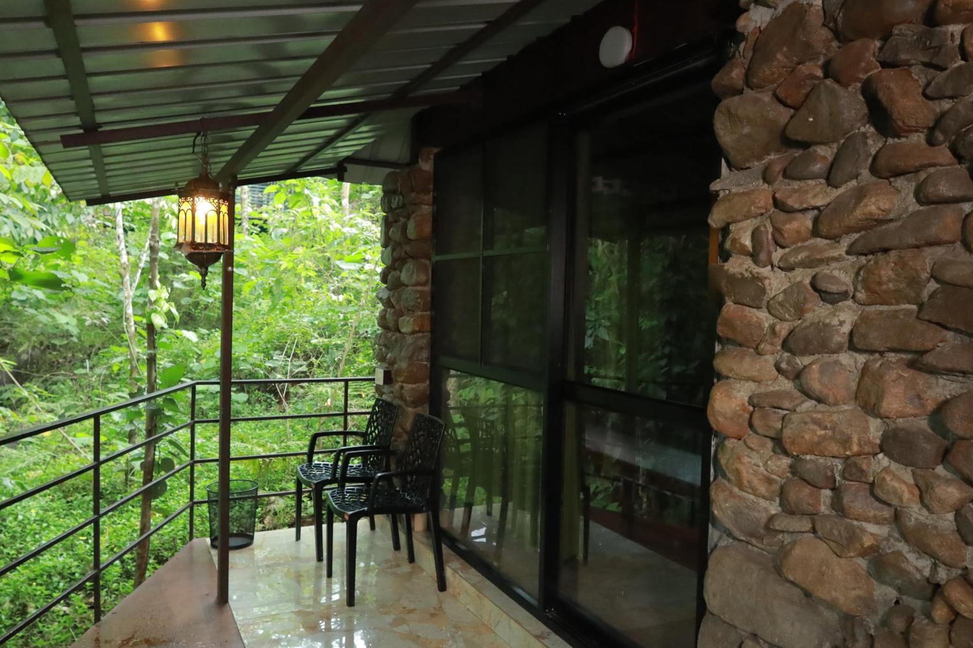 Holistic Stay Eco-Resort & Ayurvedic Retreat Paithalmala Екстер'єр фото
