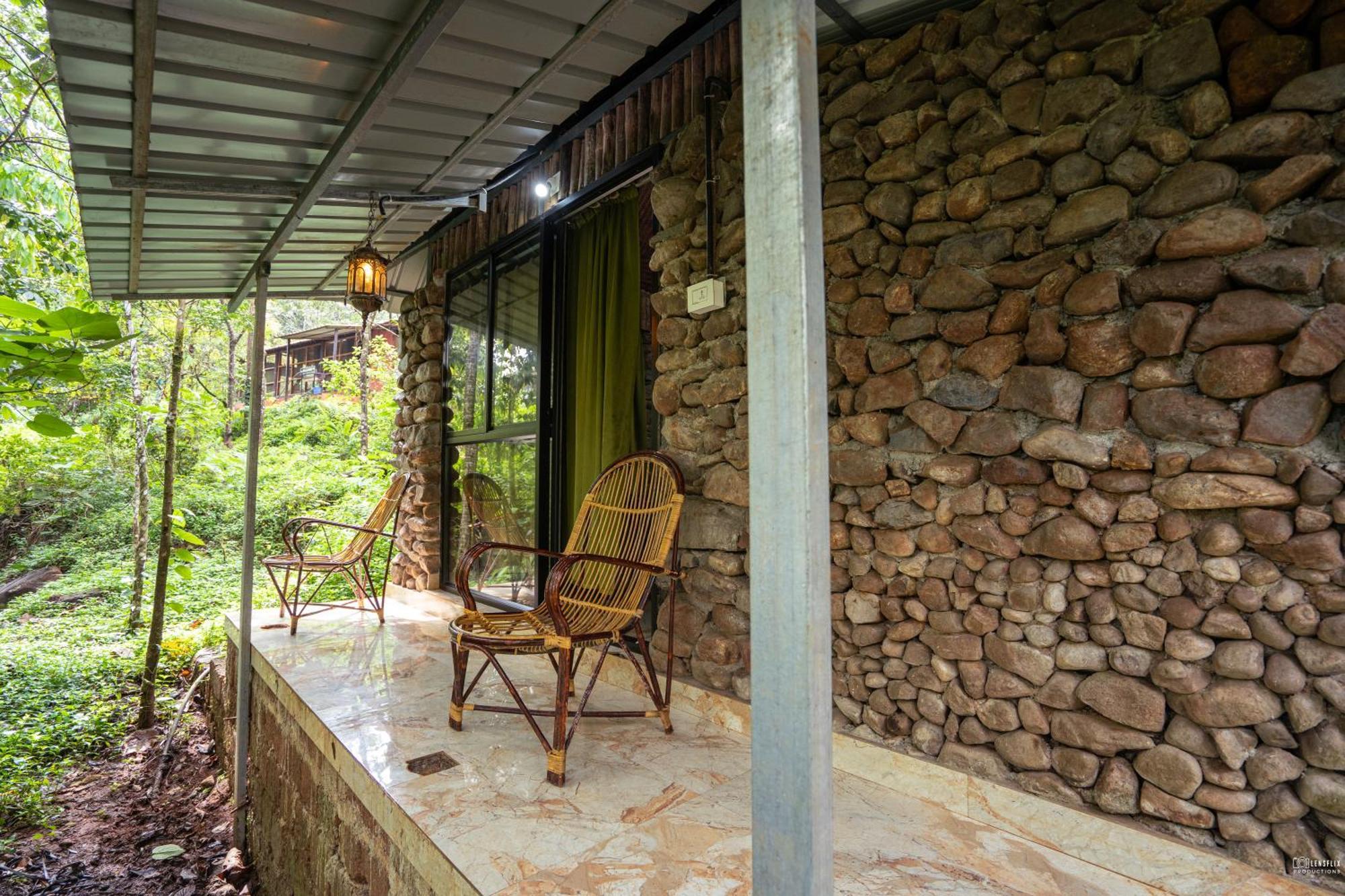 Holistic Stay Eco-Resort & Ayurvedic Retreat Paithalmala Екстер'єр фото
